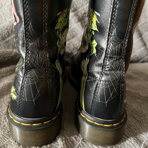 Dr. Martens 1490 ‘Wild Botanics’ *RARE* Women’s Boots - Picture 6 of 14